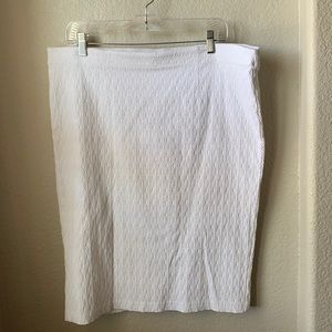 Cato white textured pencil skirt.